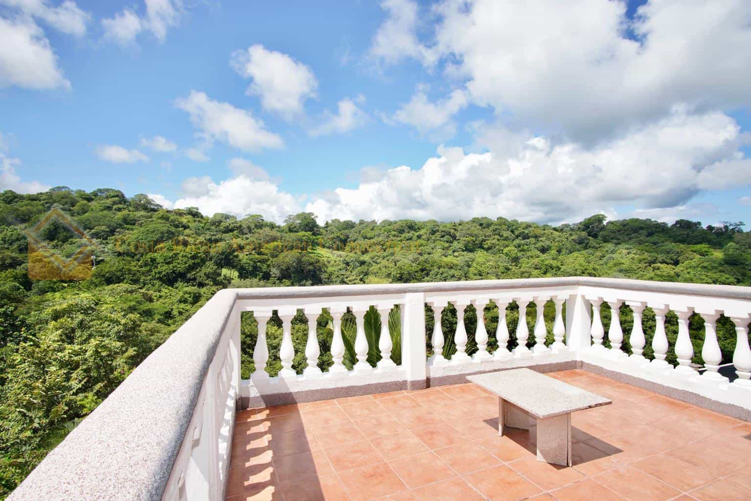 Casa Radiante Vistas Del Pacifico: Radiant Living with Pacific Views