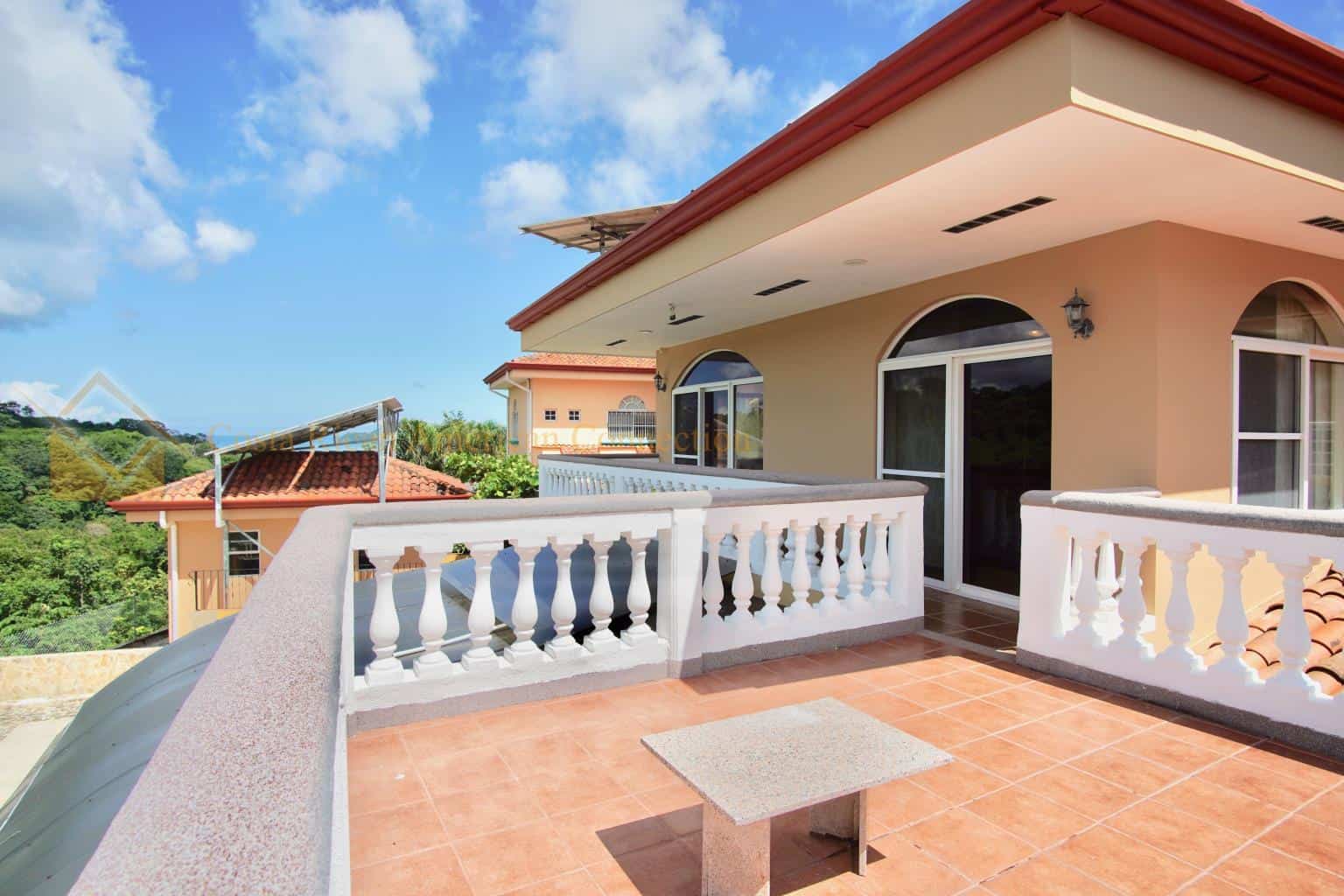 Casa Radiante Vistas Del Pacifico: Radiant Living with Pacific Views