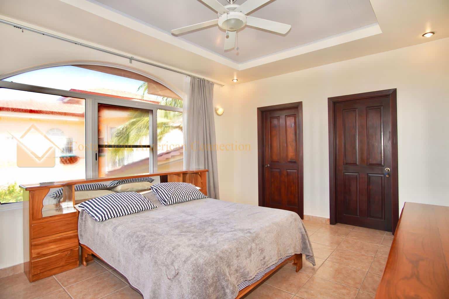 Casa Radiante Vistas Del Pacifico: Radiant Living with Pacific Views