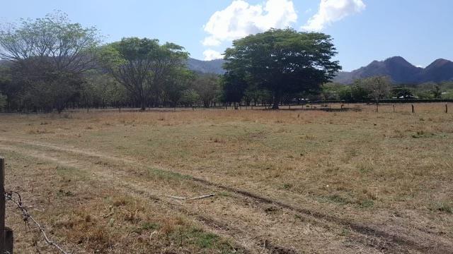 Lot in Brasilito: 6,522 Sq. Meters, 2 Min Drive to the Beach!
