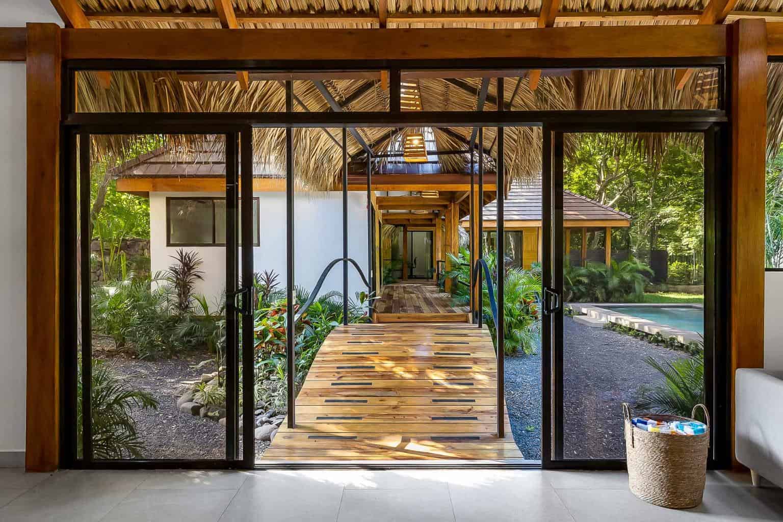 Stunning Balinese Tropical Home at Casa Rio: Embrace Tranquility and Luxury