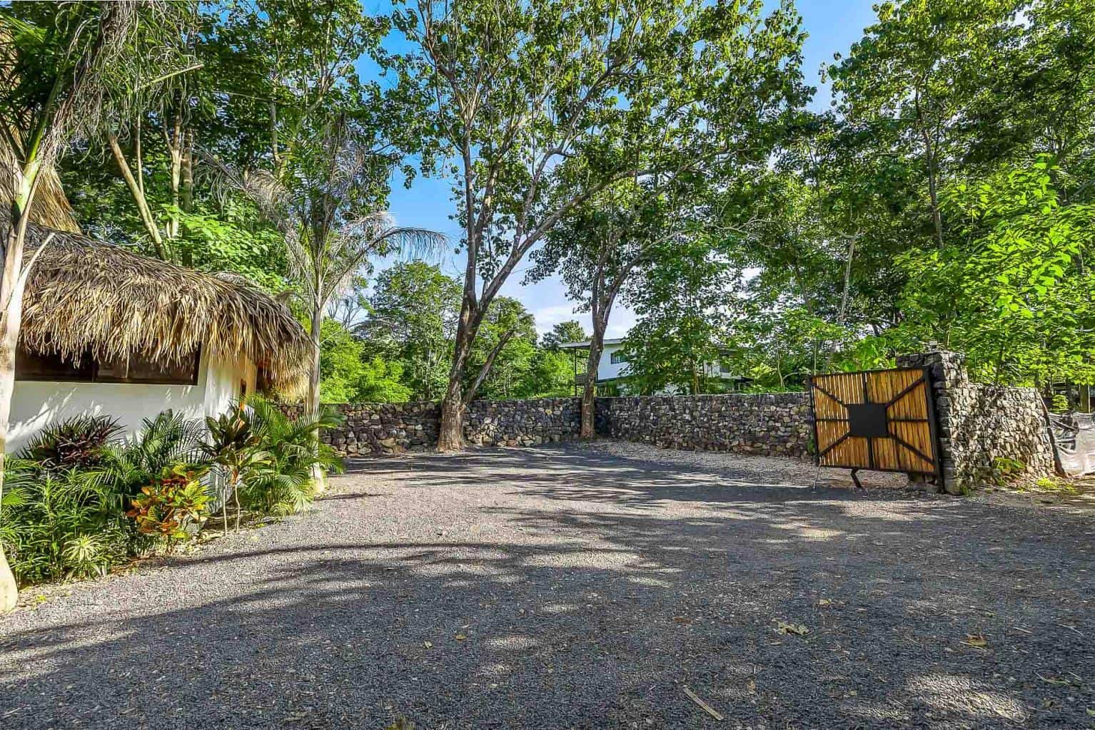 Stunning Balinese Tropical Home at Casa Rio: Embrace Tranquility and Luxury