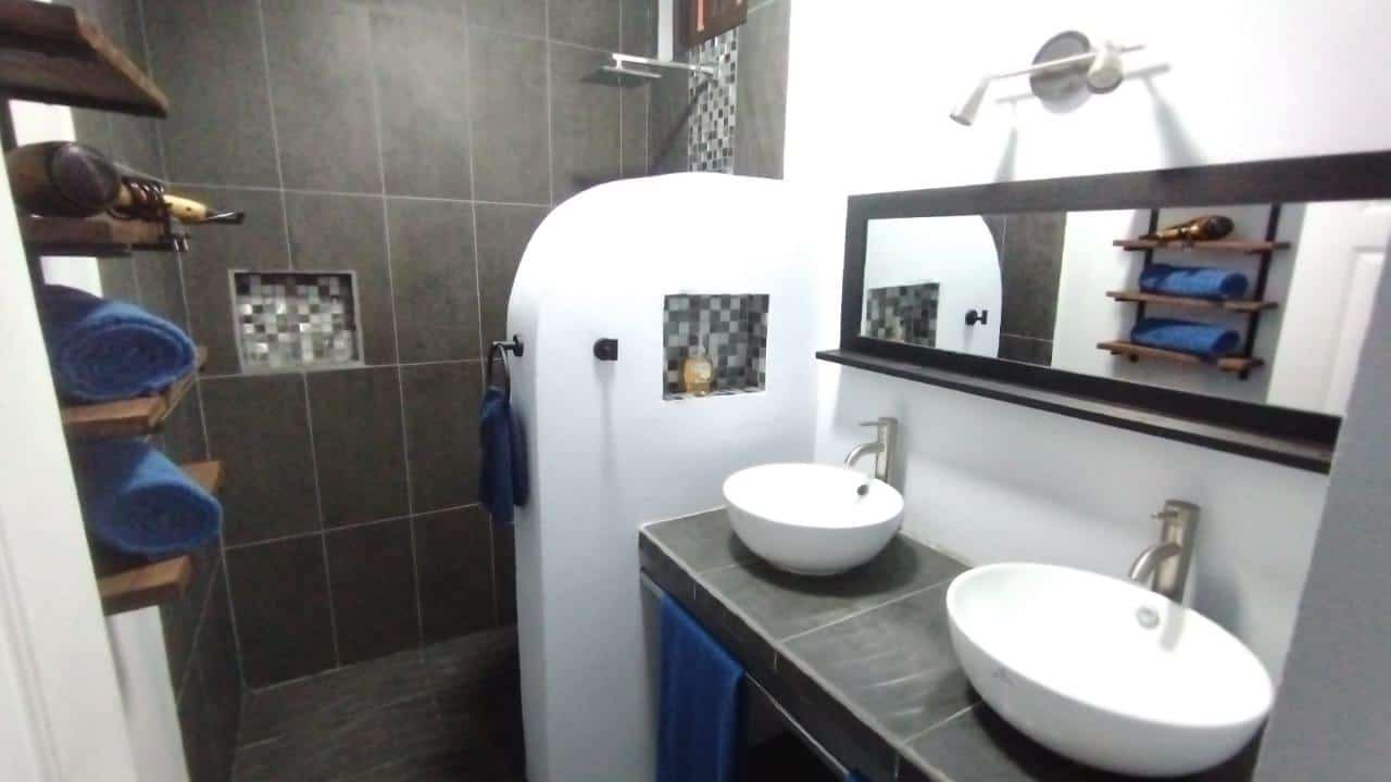 Commercial ROI Income Property for Sale - 6 Apartments in Surfside, Potrero Beach