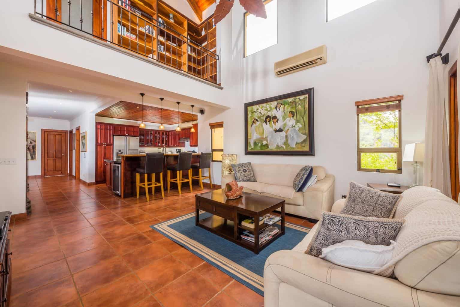 Villa de Oro Pacific Heights: Your Golden Retreat in Flamingo