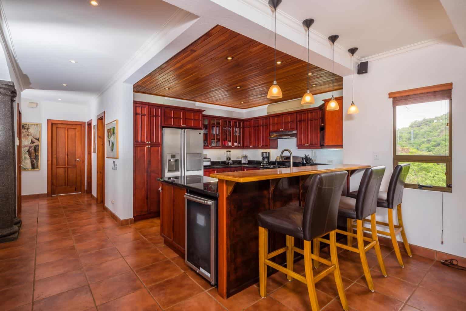 Villa de Oro Pacific Heights: Your Golden Retreat in Flamingo
