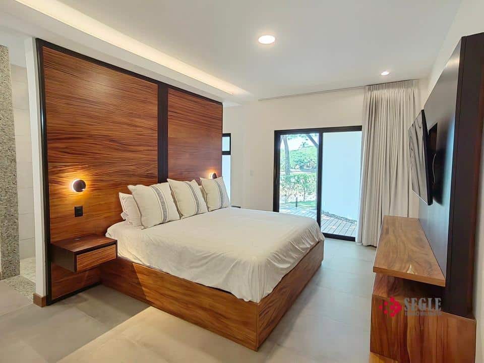 Exquisite Luxury Beach House in Reserva Conchal, Guanacaste, Costa Rica: Unparalleled Coastal Elegance