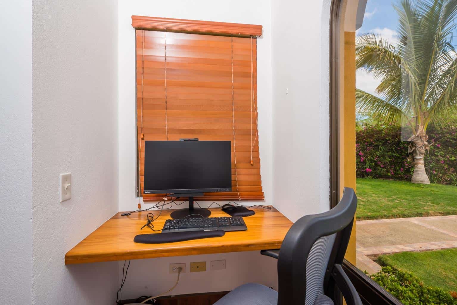 Villa de Oro Pacific Heights: Your Golden Retreat in Flamingo