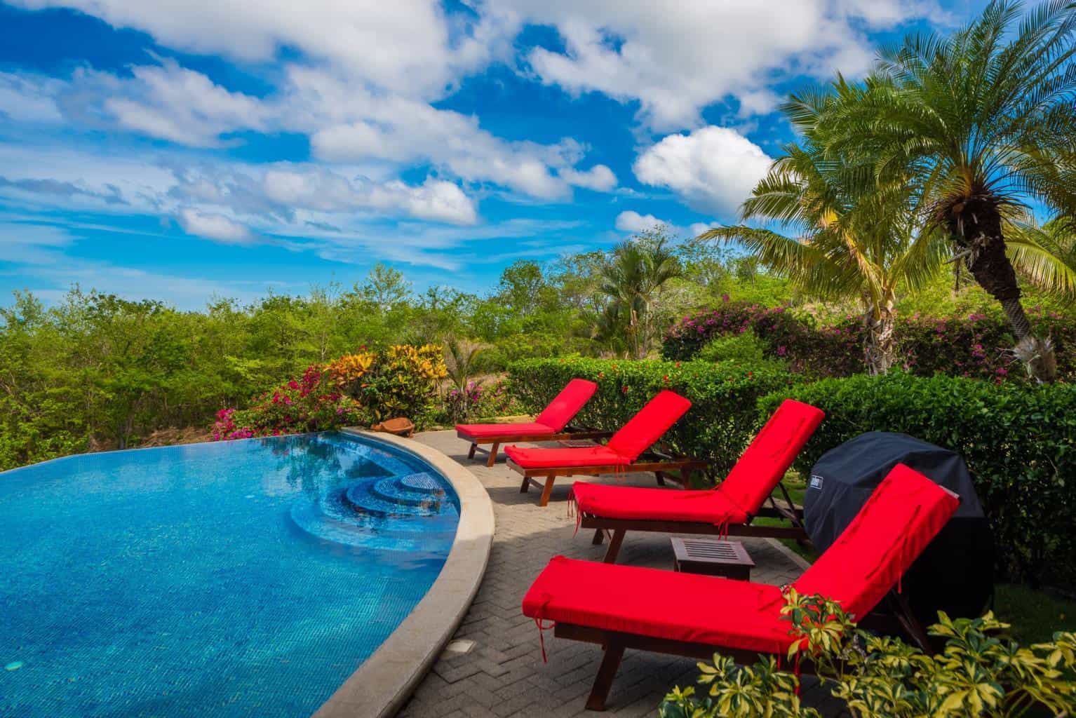 Villa de Oro Pacific Heights: Your Golden Retreat in Flamingo