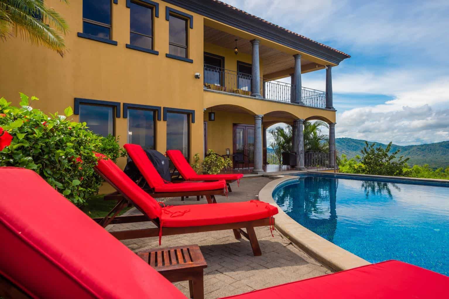 Villa de Oro Pacific Heights: Your Golden Retreat in Flamingo
