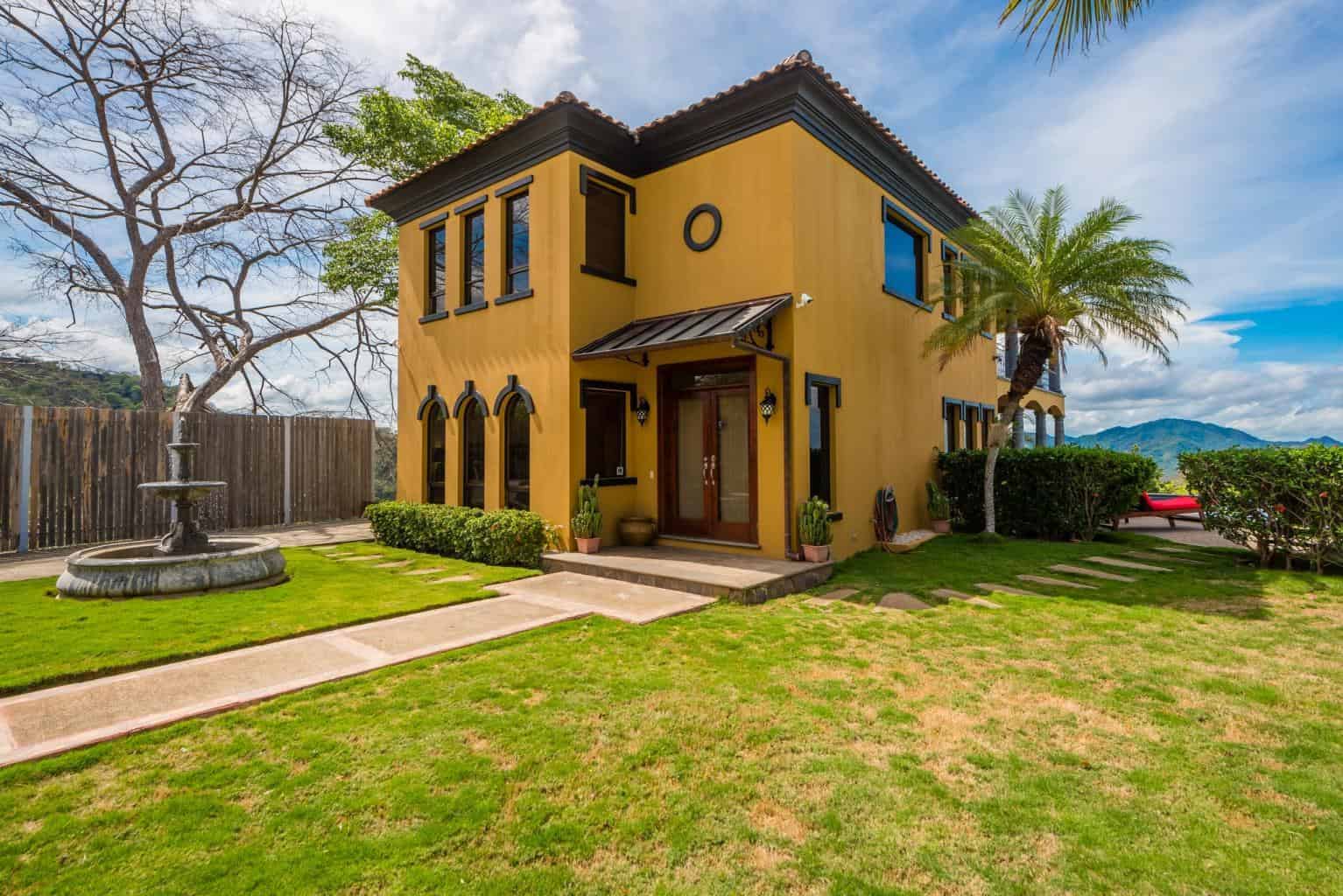 Villa de Oro Pacific Heights: Your Golden Retreat in Flamingo