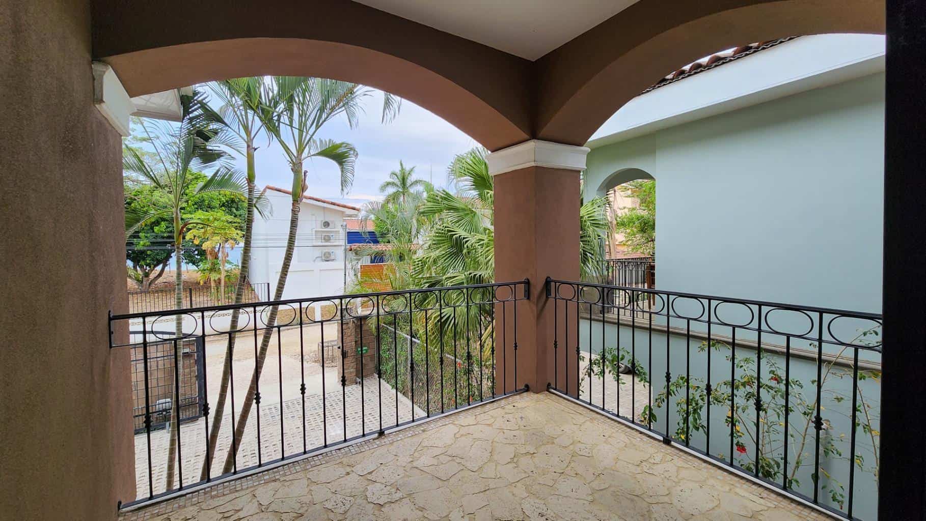 Potrero Calle Playa Sur: Beachside Living on Playa Sur Street