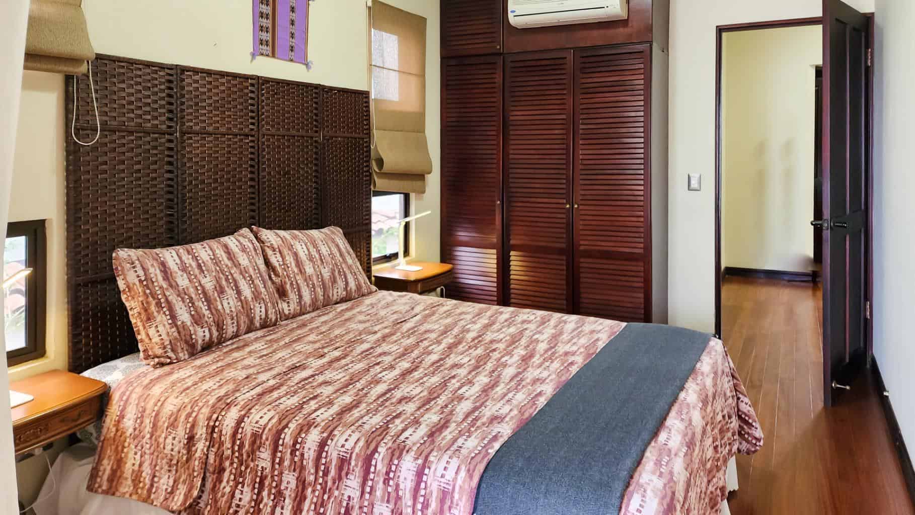 Potrero Calle Playa Sur: Beachside Living on Playa Sur Street