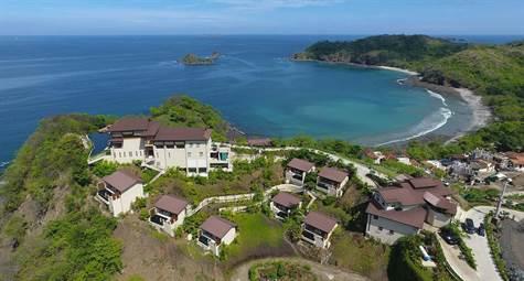 Casa Chameleon Residences: Luxe Living in Costa Rica