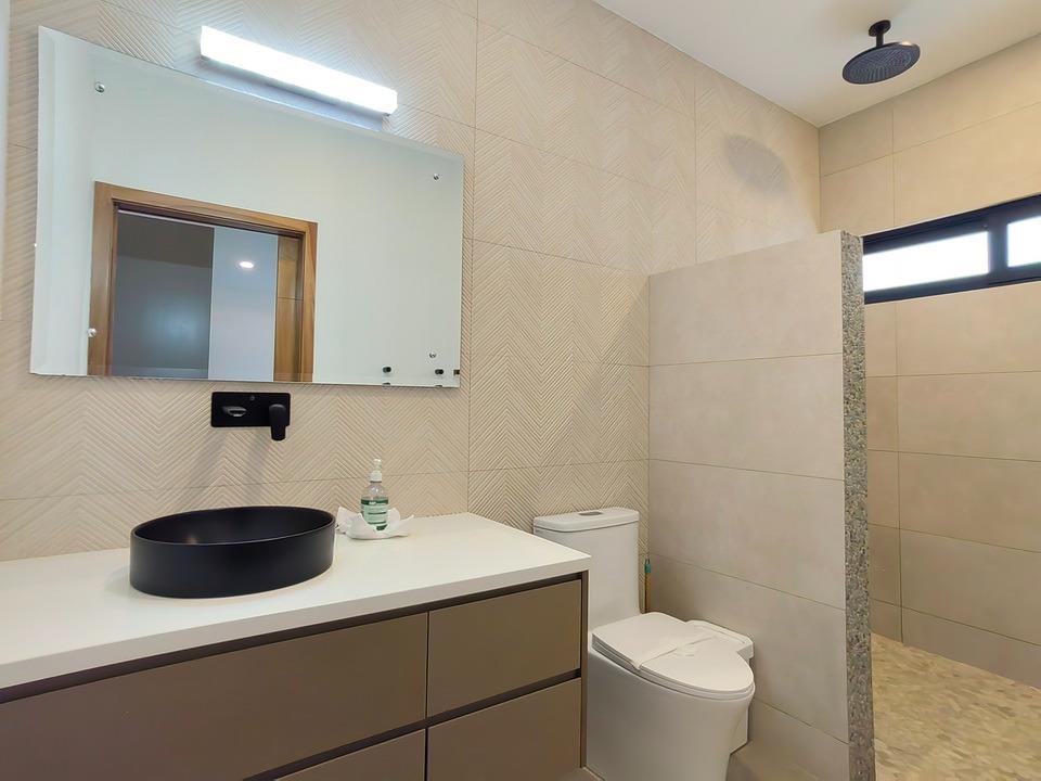 4 Bedroom, 5 Bathroom House in Reserva Conchal, Llama Del Bosque #27: Luxurious Living with Panoramic Views