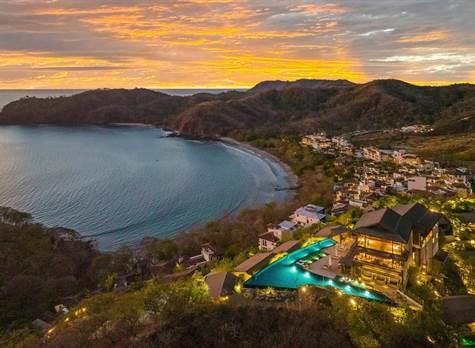 Casa Chameleon Residences: Luxe Living in Costa Rica