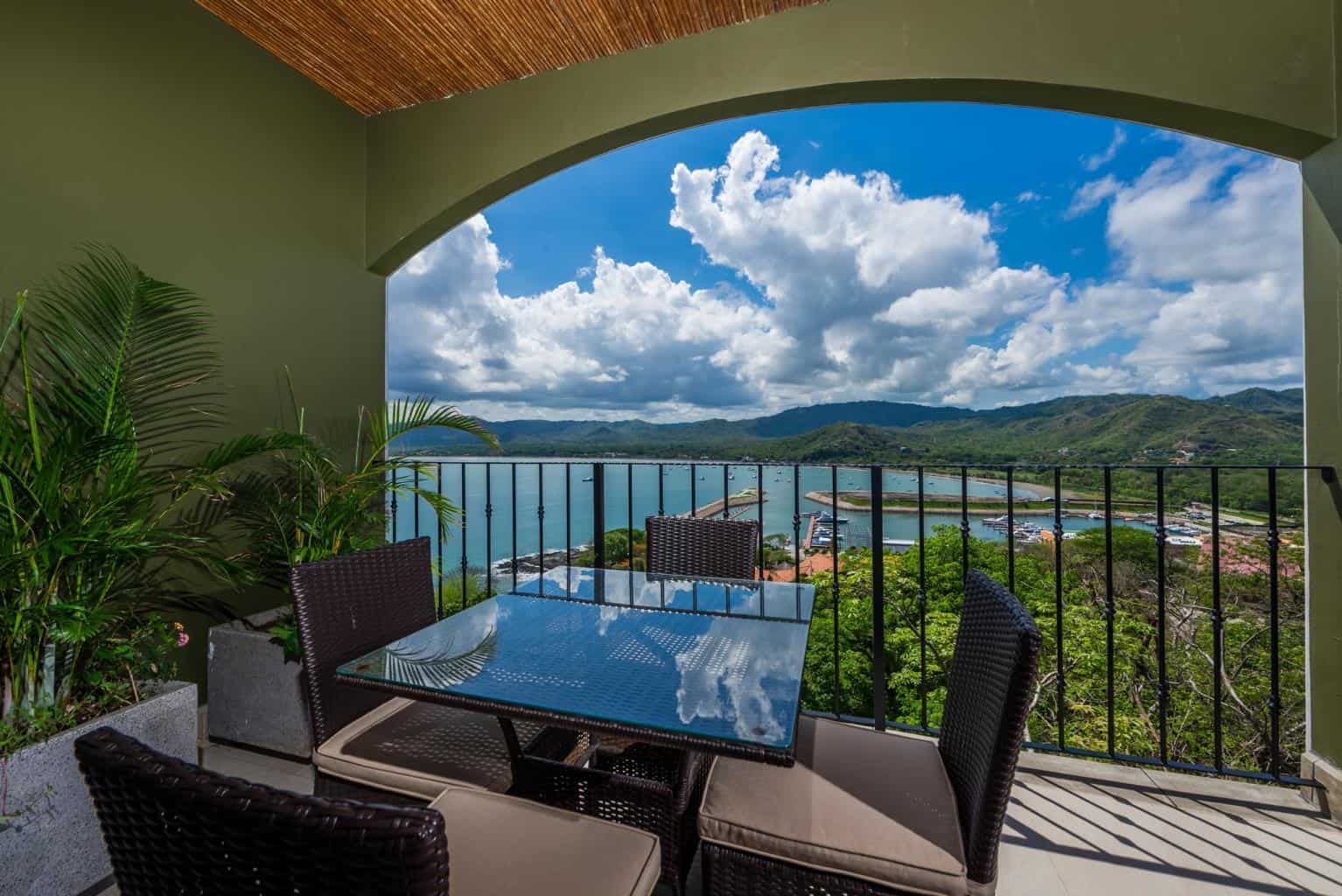 360 Splendor del Pacifico 103, Luxury Escape in the Heart of Playa Flamingo: Panoramic Coastal Retreat