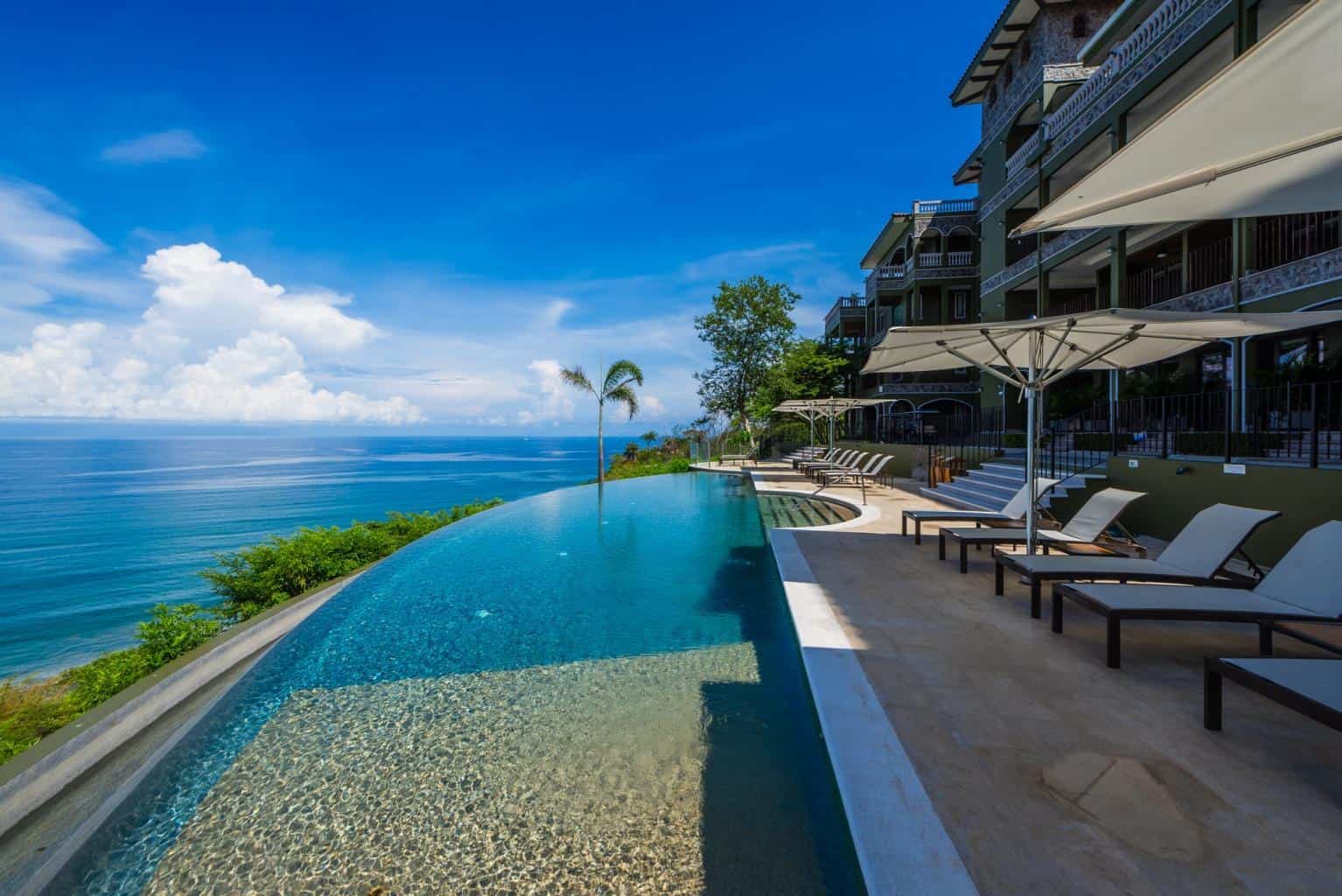 360 Splendor del Pacifico 103, Luxury Escape in the Heart of Playa Flamingo: Panoramic Coastal Retreat