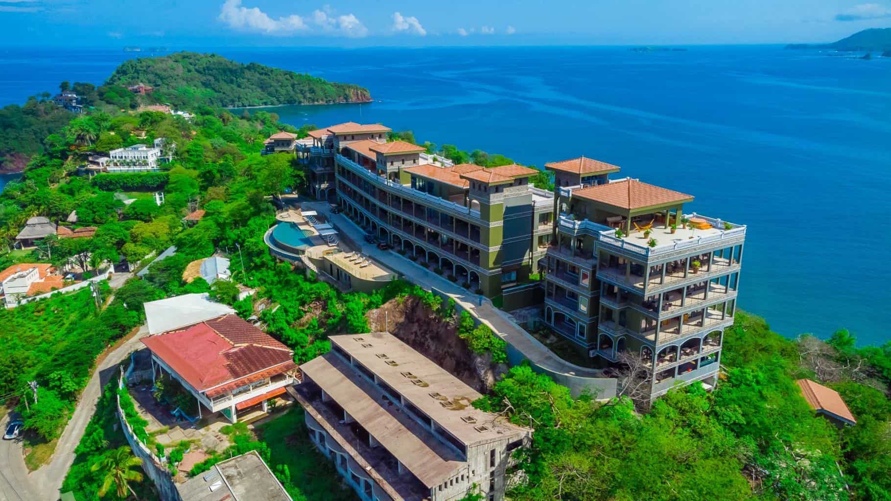 360 Splendor del Pacifico 103, Luxury Escape in the Heart of Playa Flamingo: Panoramic Coastal Retreat
