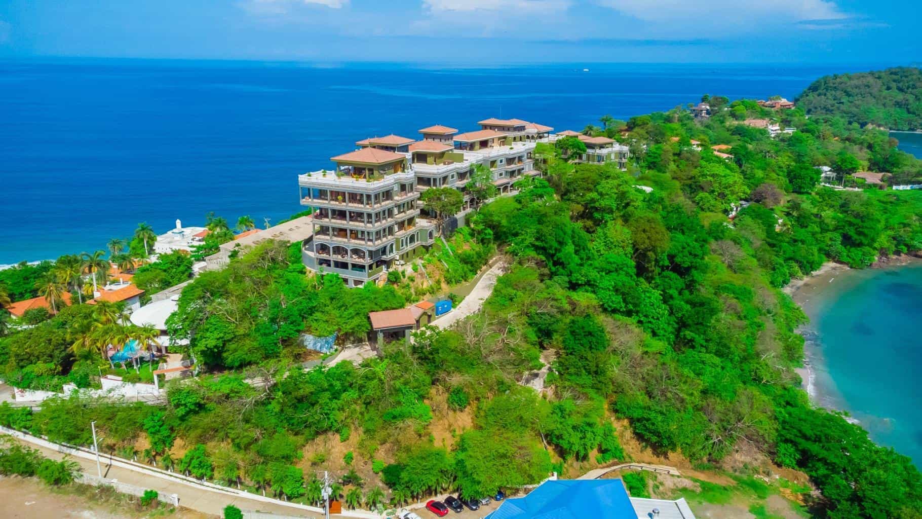 360 Splendor del Pacifico 103, Luxury Escape in the Heart of Playa Flamingo: Panoramic Coastal Retreat
