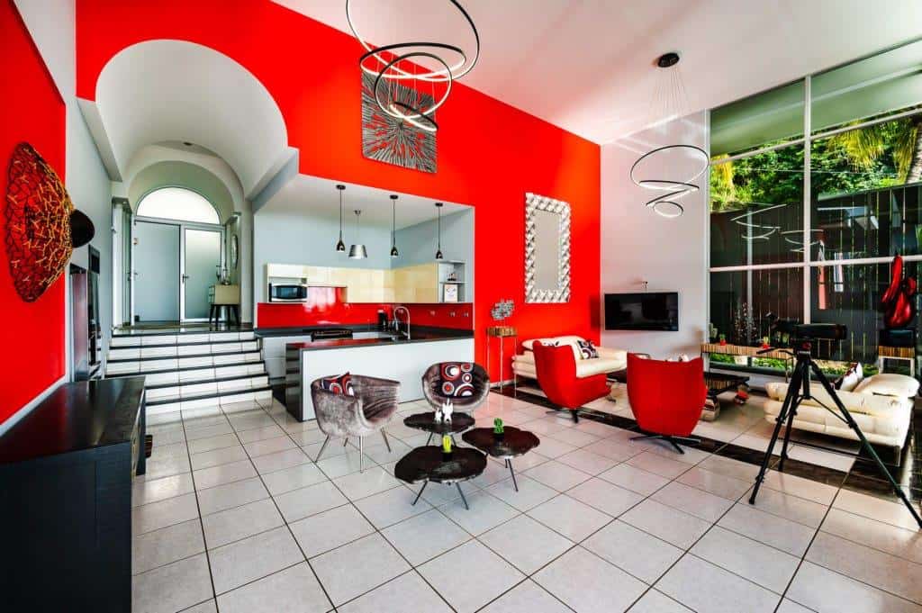 Modern House in Playa Pietra with Ocean View: Contemporary Living with a View