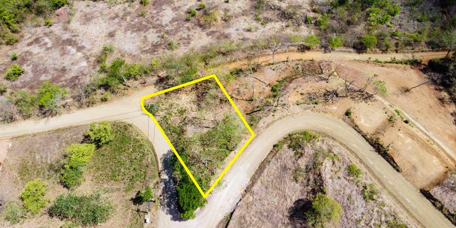 1/4 Acre lot only steps away from a pristine undiscovered beach near Flamingo: Prime Coastal Parcel