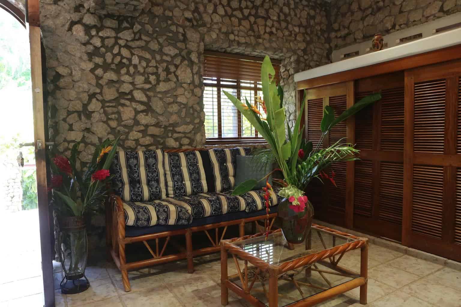 Lomas de Flamingo Villa 4: A Symphony of Luxury!