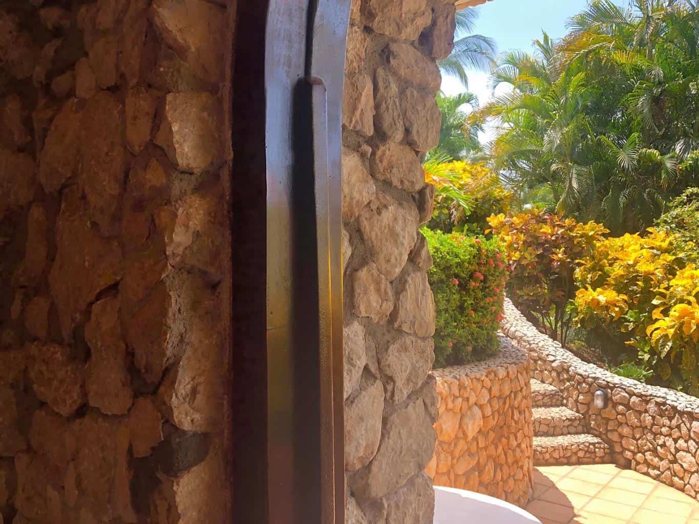 Lomas de Flamingo Villa 4: A Symphony of Luxury!