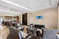 Stunning Ocean View Condo: Breathtaking Views Await thumbnail