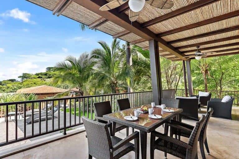 Stunning Ocean View Condo: Breathtaking Views Await