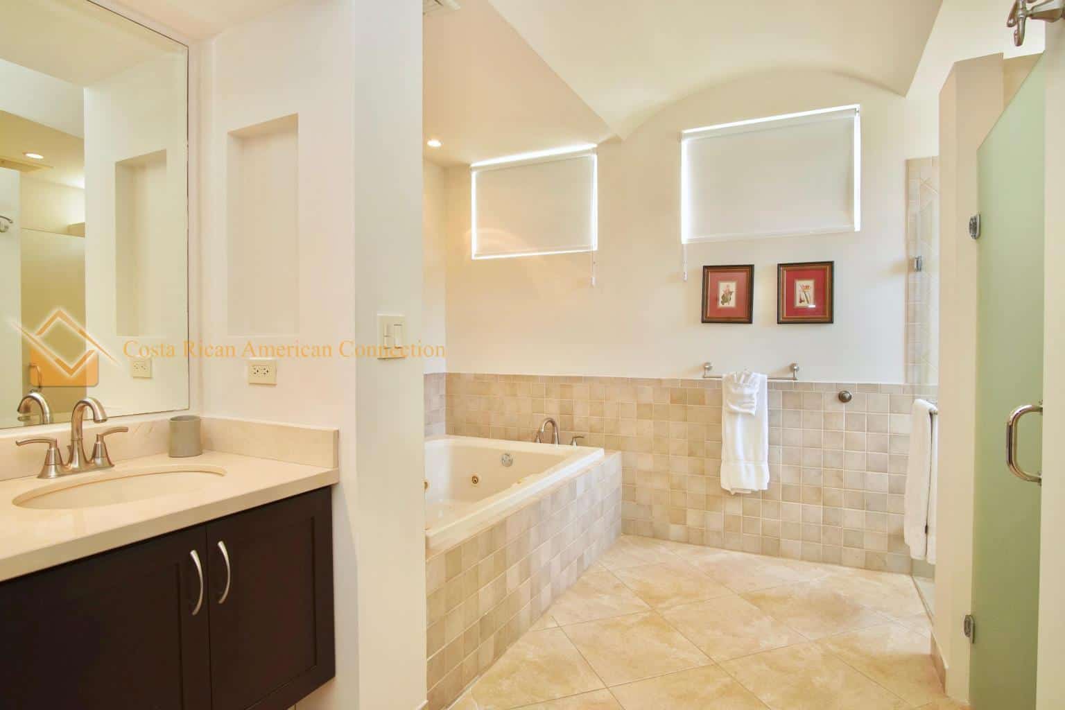 Segovia E301: Elevated Living by the Pacific
