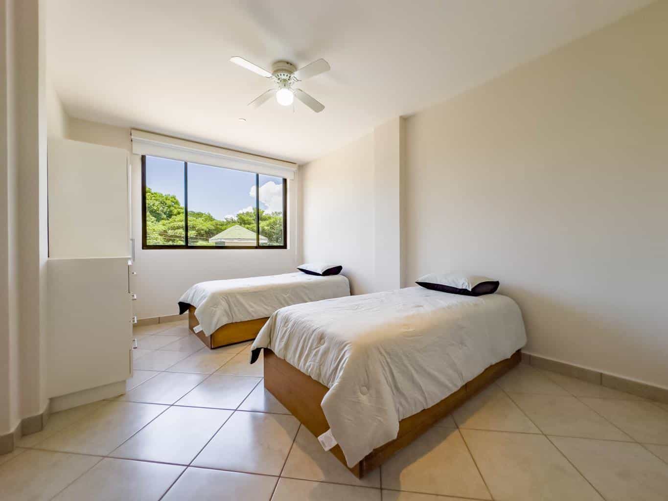Paradizio 204: Coastal Bliss in Paradizio
