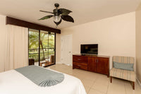 Pacifico Luxury, 2-Bed Condo: Coastal Comfort in Every Corner thumbnail
