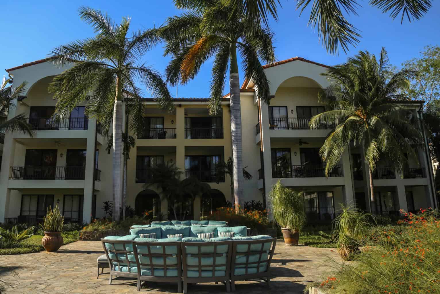 Pacifico Luxury, 2-Bed Condo: Coastal Comfort in Every Corner