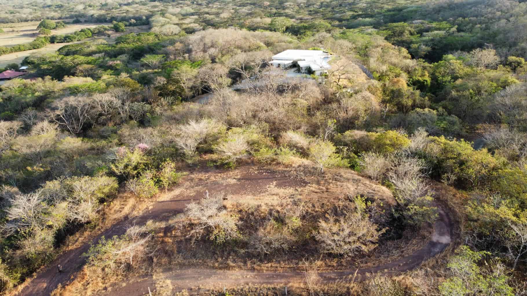 Oceanview Vacant 2117m2 Lot in Salinitas, minutes away from Playa Grande: Ocean Views in Salinitas