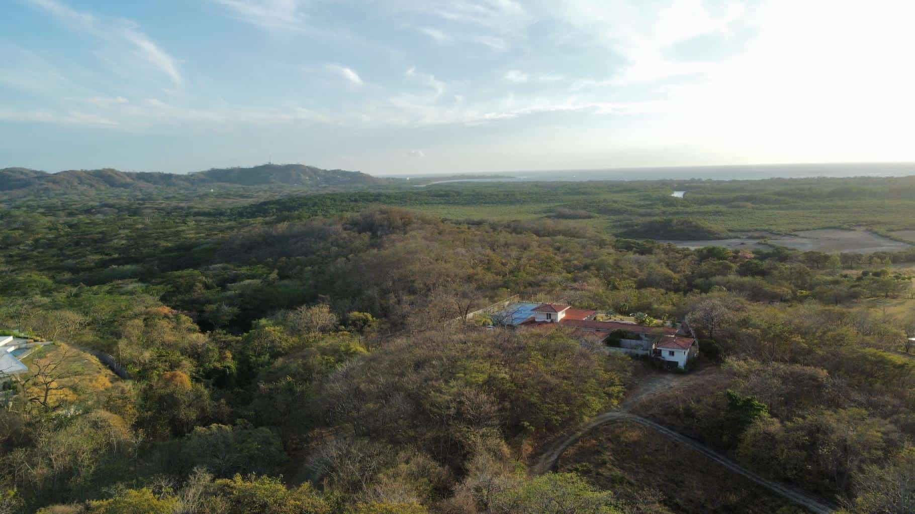Oceanview Vacant 2117m2 Lot in Salinitas, minutes away from Playa Grande: Ocean Views in Salinitas