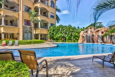 Best Location Steps to Tamarindo Beach - Surf and Fun, Suite 26: Your Ideal Beachside Escape
