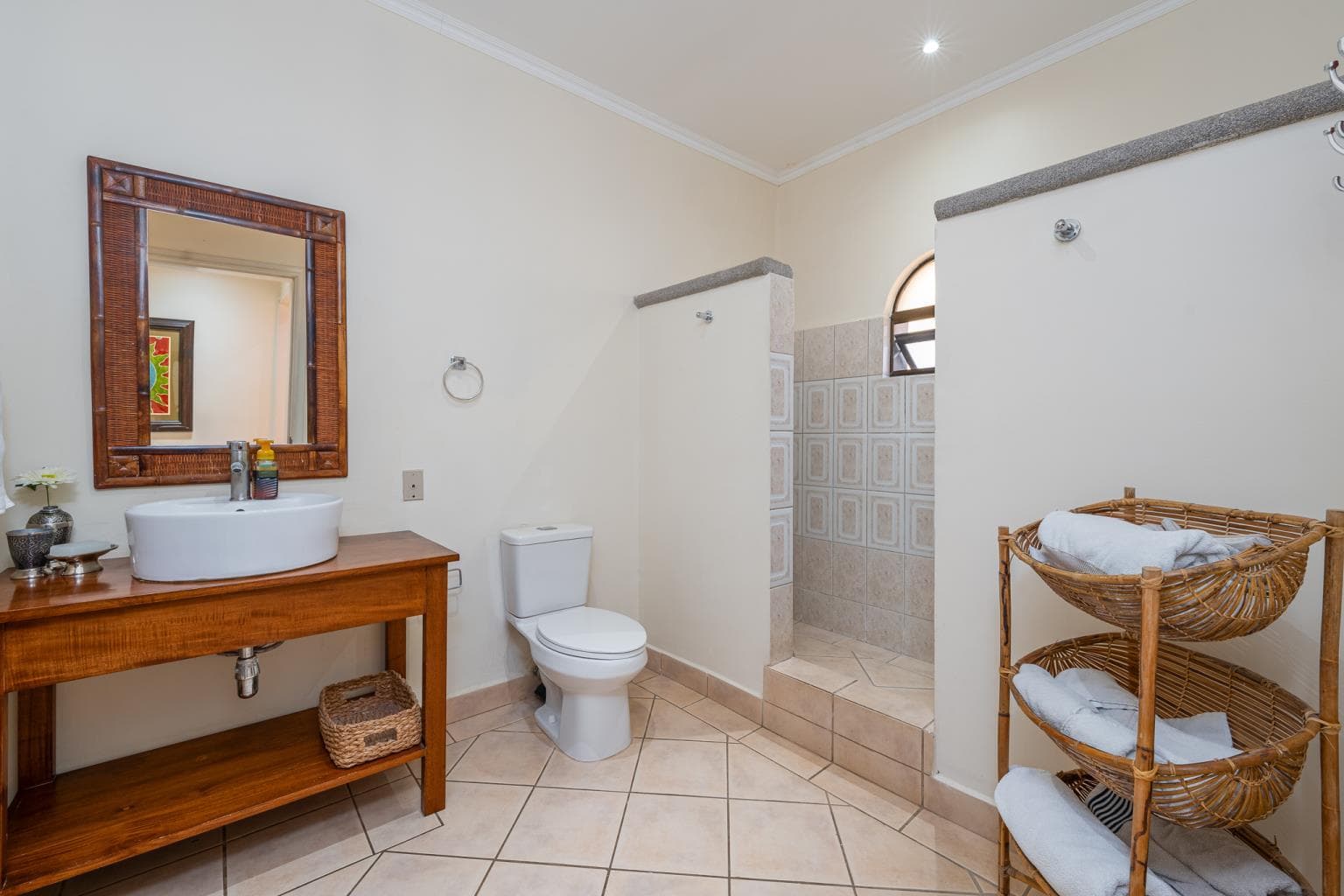 Sunrise Condo 45: Wake Up to Breathtaking Views in Tamarindo
