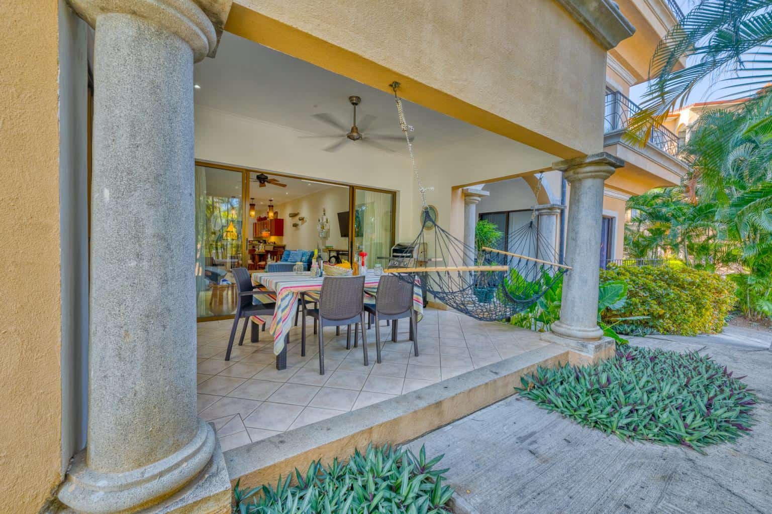 Sunrise Condo 45: Wake Up to Breathtaking Views in Tamarindo