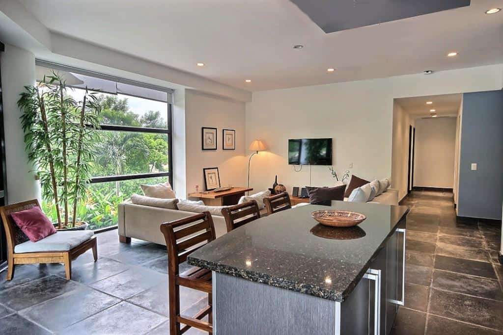 La Perla Tamarindo, Suite 112: Your Gem in the Heart of Tamarindo