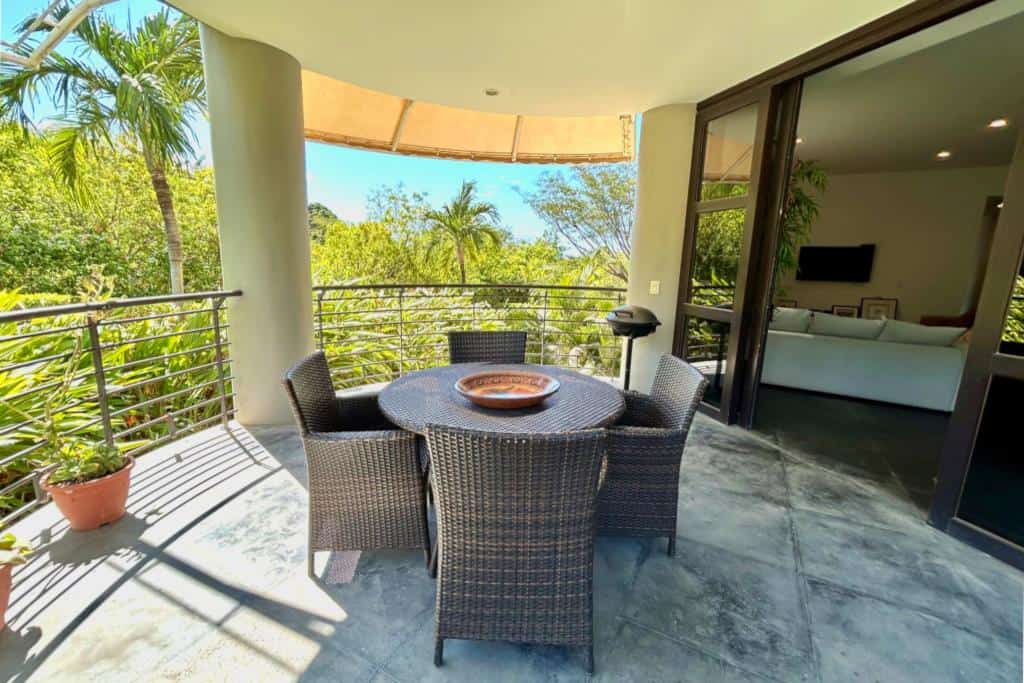 La Perla Tamarindo, Suite 112: Your Gem in the Heart of Tamarindo