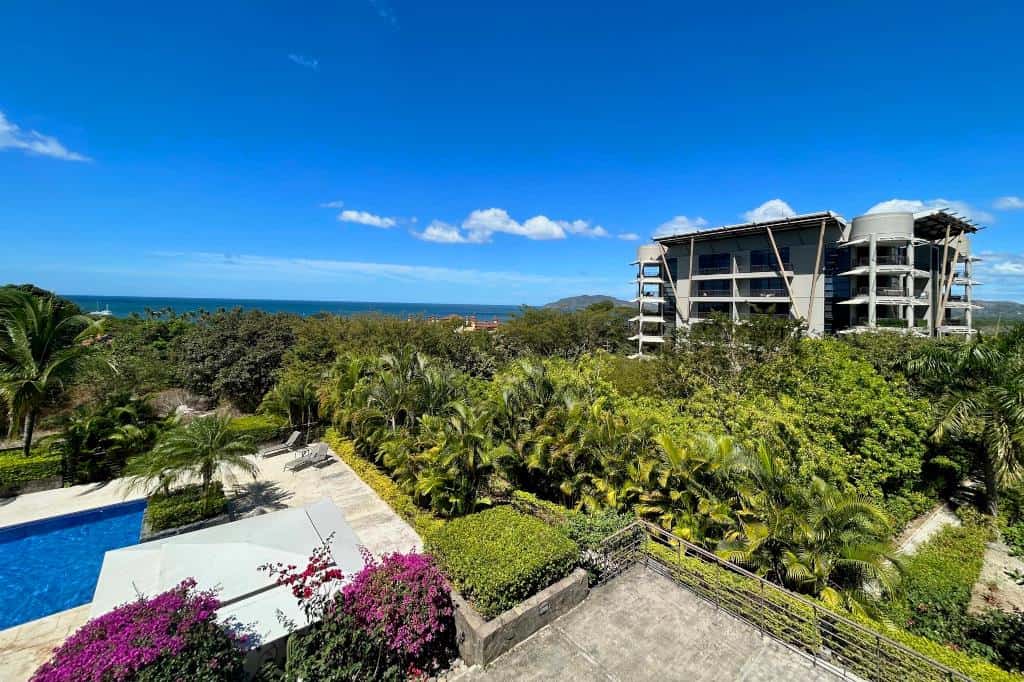 La Perla Tamarindo, Suite 112: Your Gem in the Heart of Tamarindo