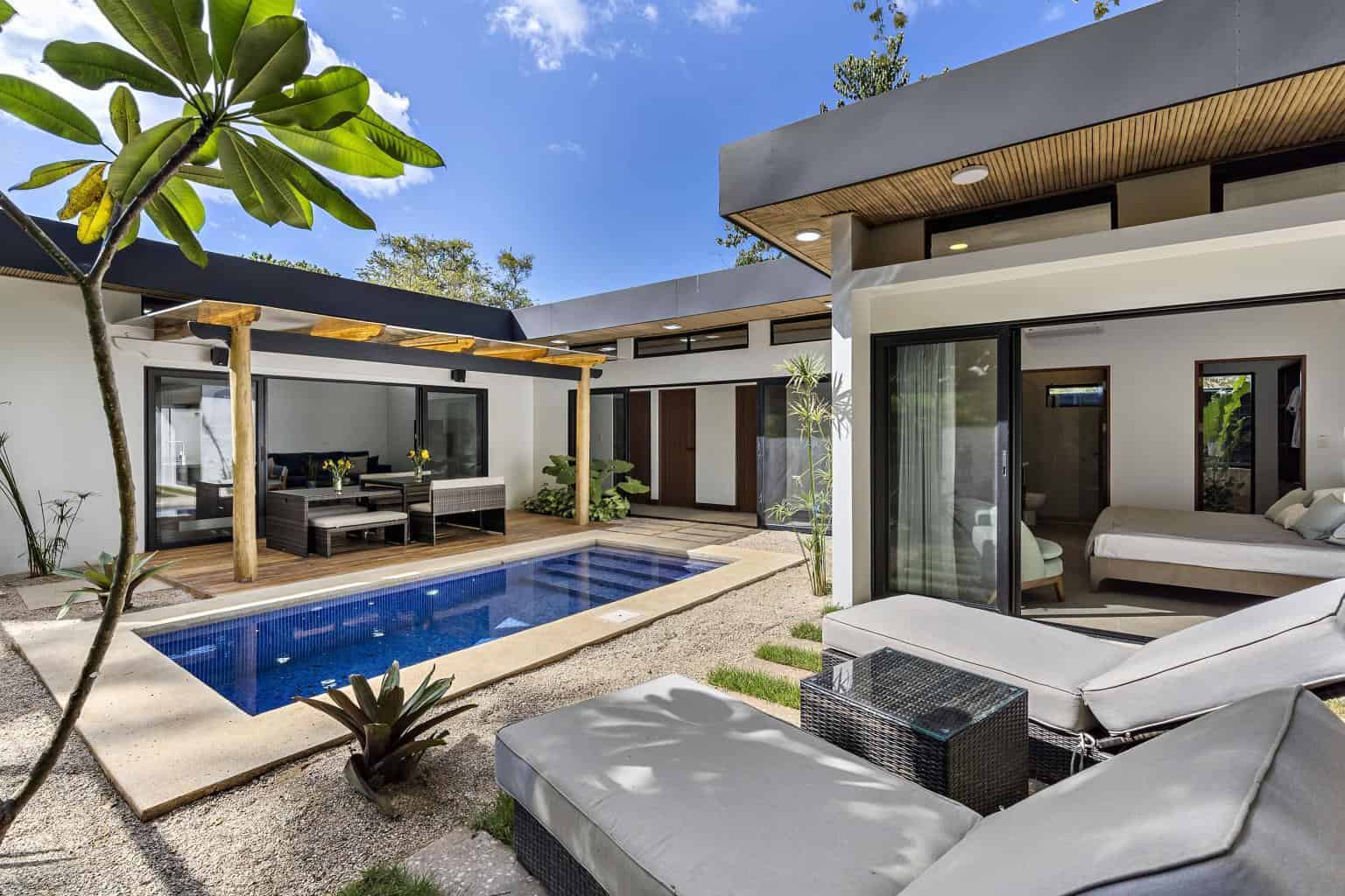 Calle 1, Tamarindo: A Hidden Gem in Tamarindo