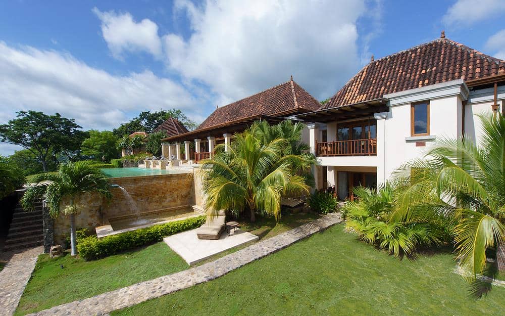 Luxury Balinese Estate in Concha Verde: Balinese Elegance in Tamarindo