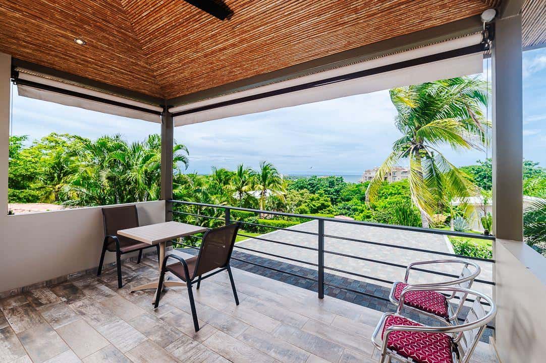 Casa Amani: Steps from the Beach and the Heart of Downtown Tamarindo!