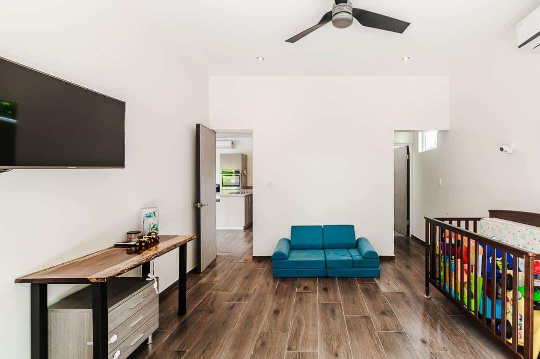 Casa Amani: Steps from the Beach and the Heart of Downtown Tamarindo!
