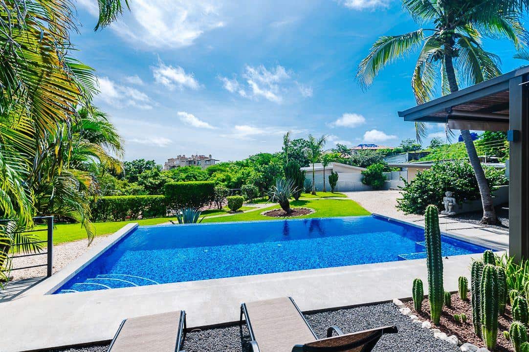 Casa Amani: Steps from the Beach and the Heart of Downtown Tamarindo!