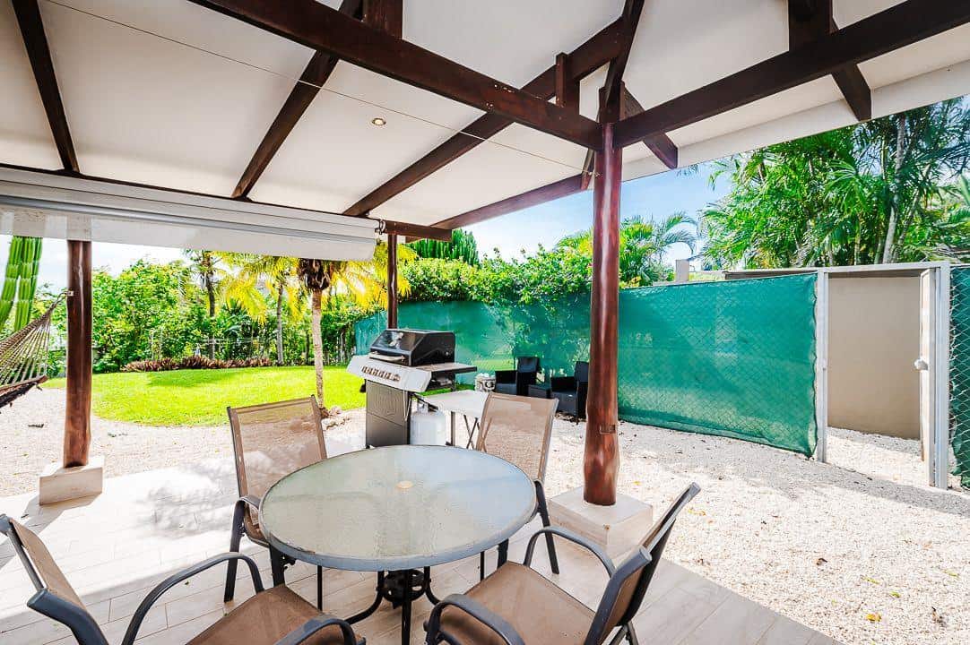 Casa Amani: Steps from the Beach and the Heart of Downtown Tamarindo!