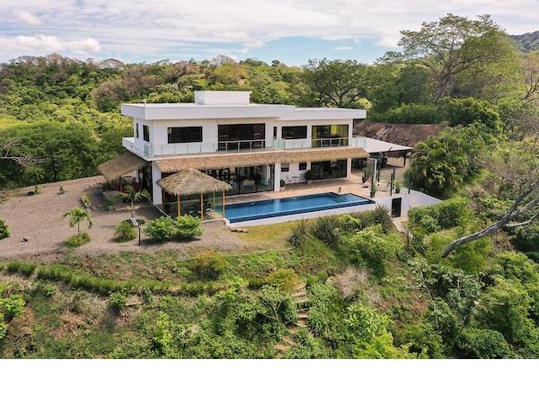 Oasis de Jutta: Jutta's Oasis Beckons You