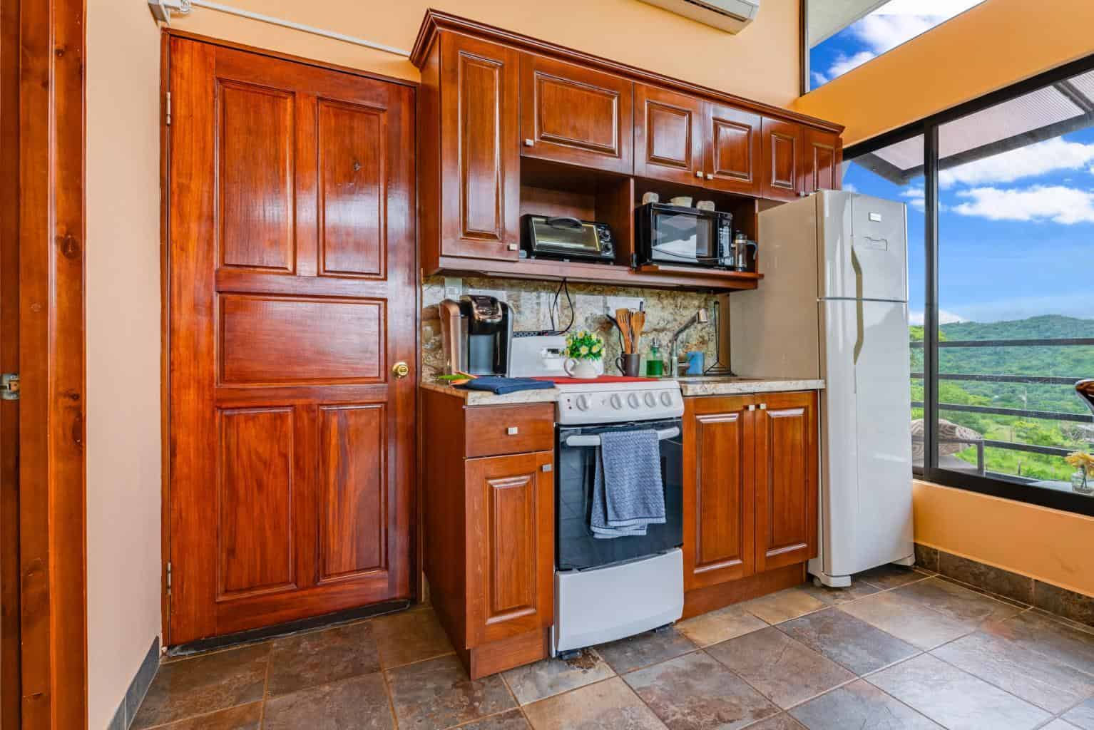 Casa Tropical: Experience Tranquil Living in Paradise!