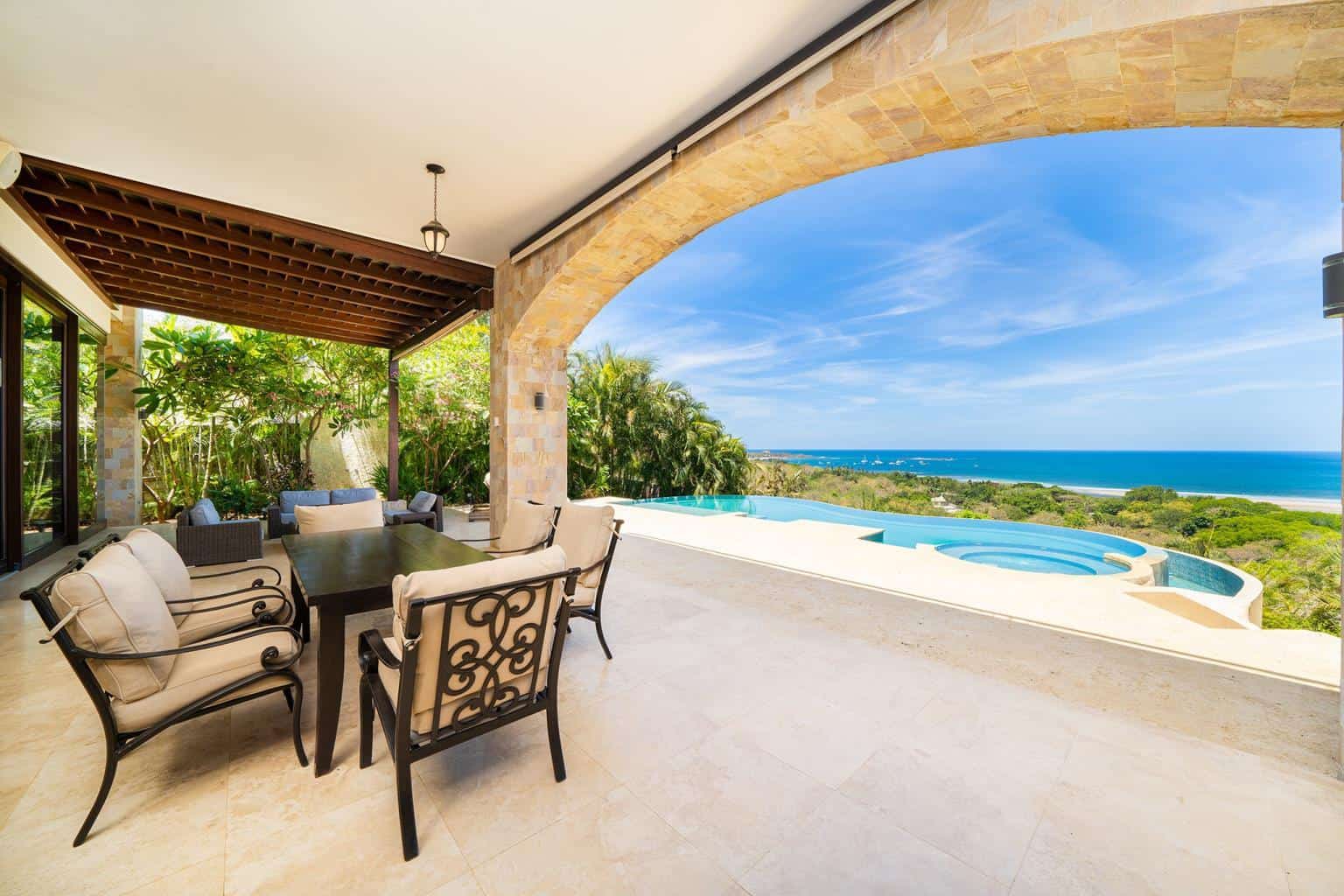 Villa Amor de La Pacifica - Senderos 4A: Love Awaits in Senderos